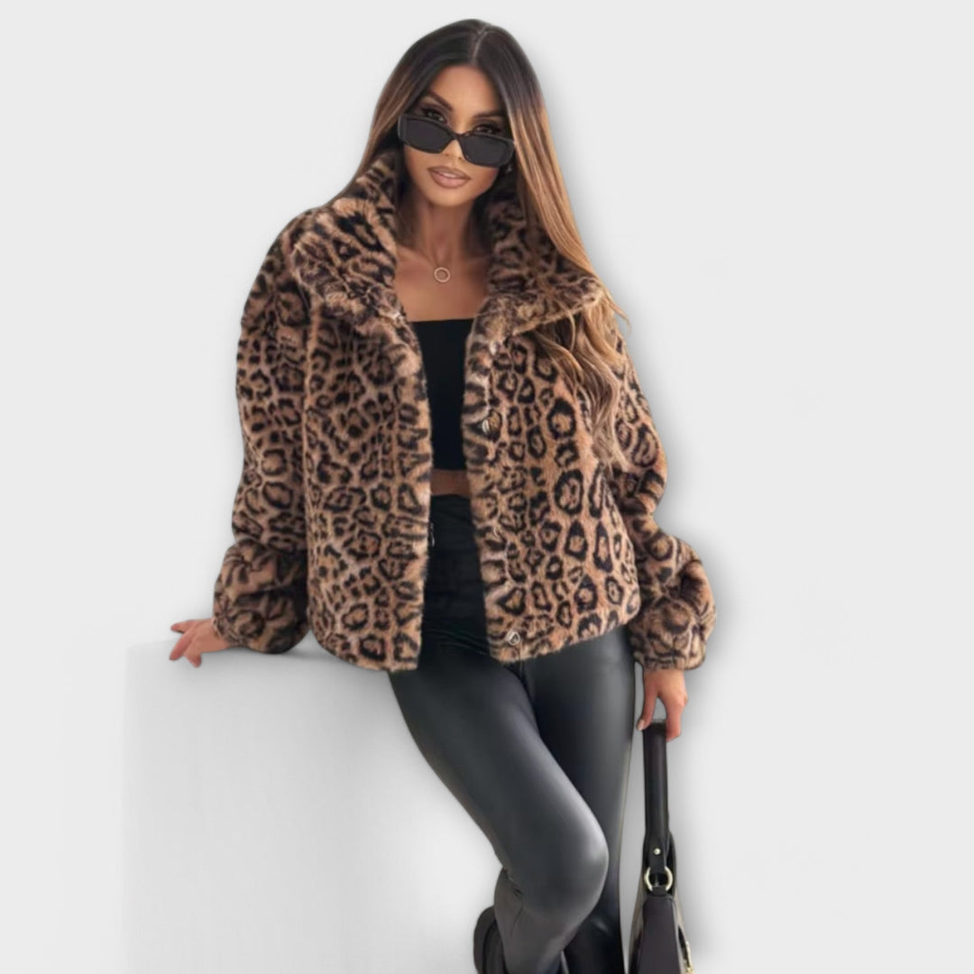 Leocadia - Fur jacket in leopard print