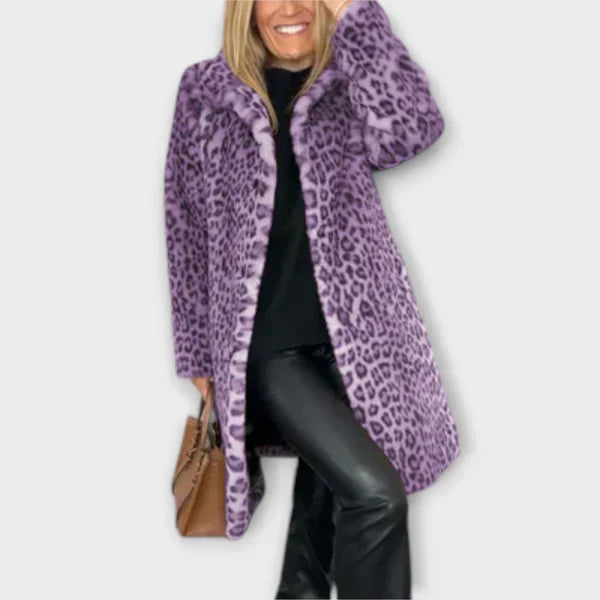 Amara - Coat in leopard print