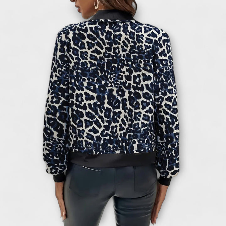 Leopard jacket with zipper closure