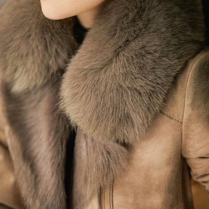 Lamb jacket with fur collar